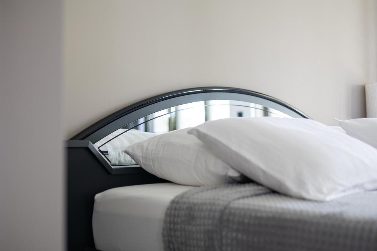Luxury Room With King Size Bed دوردريشت المظهر الخارجي الصورة